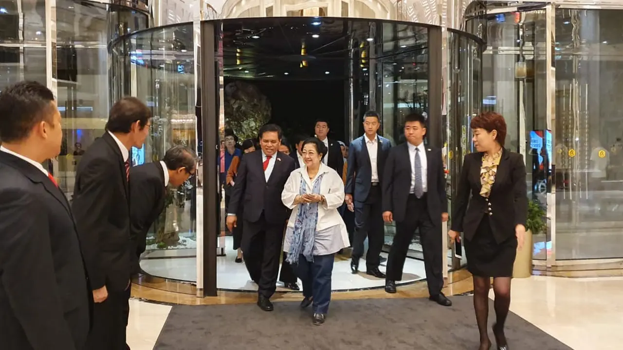Megawati Tiba Di Tiongkok Untuk Menghadiri Sejumlah Kegiatan. (Sumber: DPP PDIP)