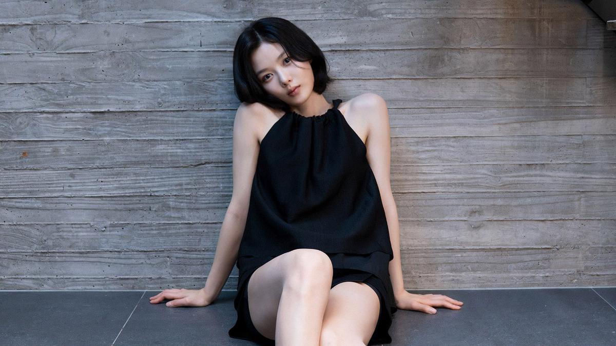 Pesona Kim Yoo Jung Ditunjuk Jadi Brand Ambassador Charles &amp; Keith