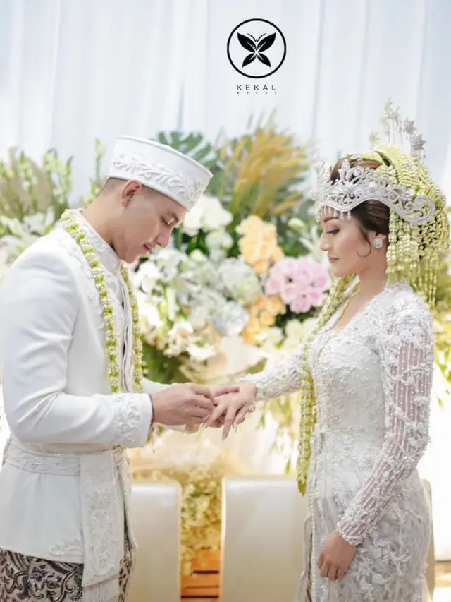 6 Artis yang Gelar Pernikahan di Rumah, Penuh Khidmat Bersama Keluarga