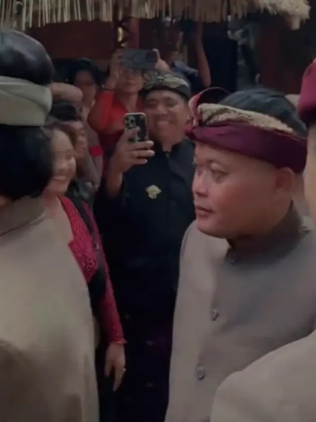 Sule di acara Mepamit di kediaman Mahalini, Minggu (5/5/2024). [Foto: TikTok/nyanya.nyunyu]