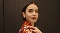 Tampil Beda di Emily in Paris Season 5, Lily Collins Beberkan Alasan Berambut Bob