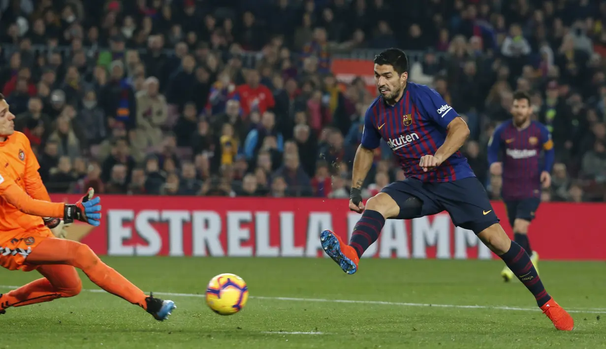 2. Luis Suarez (Barcelona) - 16 gol dan 5 assist (AFP/Pau Barrena)