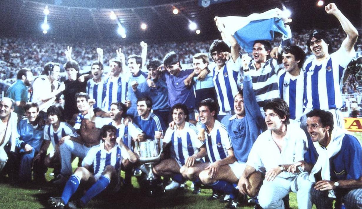 Real Sociedad menjadi juara Copa Del Rey pada musim 1986/1987 yang menjadi edisi ke-85 setelah mengalahkan Atletico Madrid lewat kemenangan adu penalti 4-2 pada partai final yang digelar di La Romareda Stadium, Zaragoza (27/6/1987). Sebelumnya pada waktu normal skor sama kuat 2-2 dan tak berubah setelah melewati babak perpanjangan waktu. (www.realsociedad.eus)