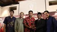 Ketua DPR RI, Ade Komarudin menyebut Piala Pesiden membuat gairah sepak bola Indonesia terjaga saat tak ada kompetisi.