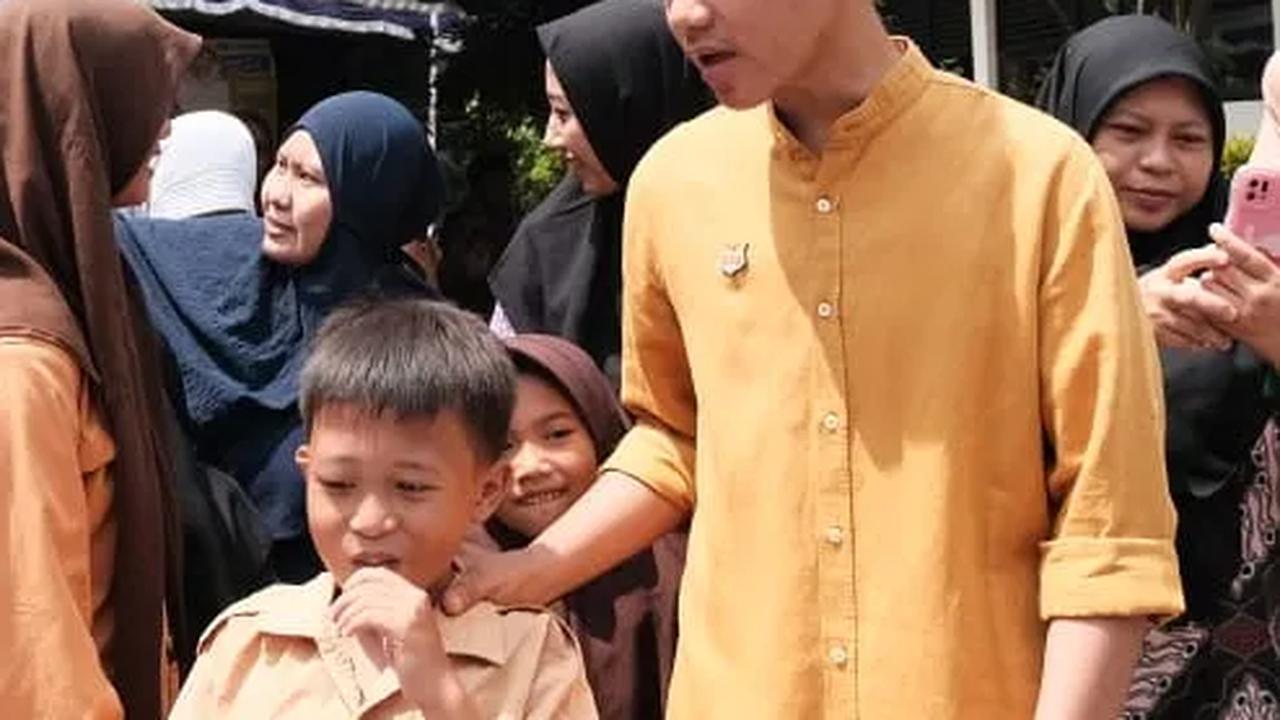 Drone Emprit: Gibran Paling Banyak Dibahas dalam Nada Negatif di Medsos, Ganjar dan Anies Paling Positif
