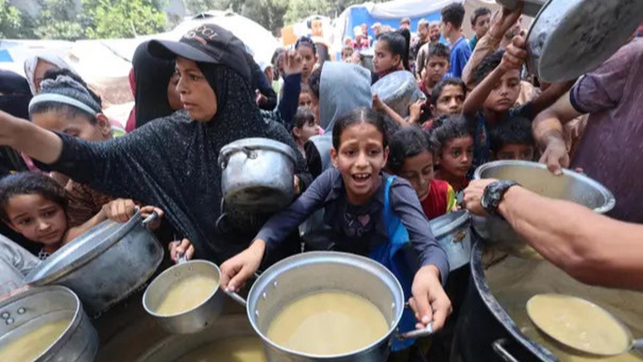Menhan Israel Rancang Pemindahan Warga Gaza ke Kamp di Rafah