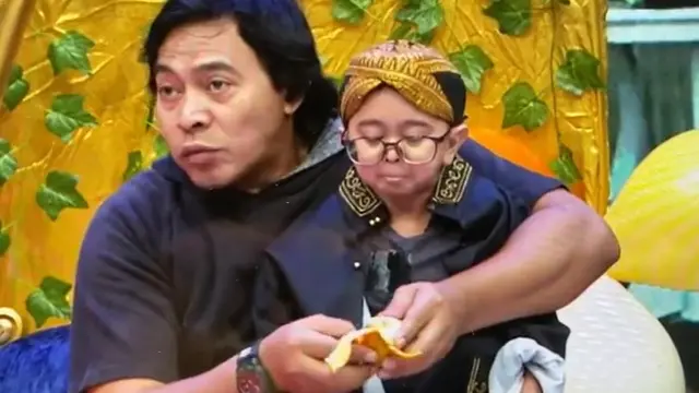 Terkenal dengan Gaya Sederhana dan Nyeleneh, Komeng Punya Koleksi Jam Tangan yang Uhuy Banget