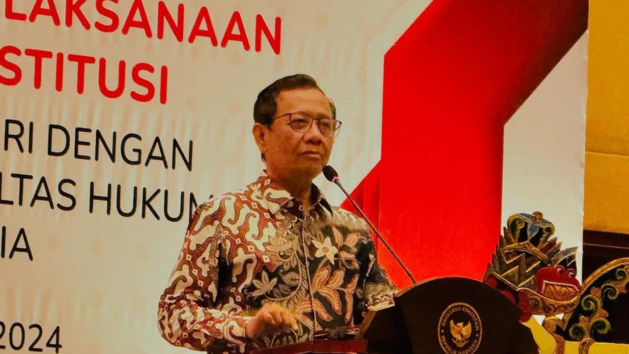 VIDEO: Tajam Mahfud Heran Ide Prabowo Maafkan Koruptor "Harusnya Dipenjara yang Lebih Keras!"