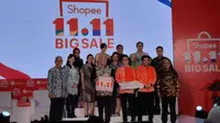Mendag Enggar Pesan Ibu Rumah Tangga Beli Produk Lokal di e-Commerce   Menteri Perdagangan (Mendag) Enggartiasto Lukita dalam acara Shopee 11.11 Big Sale di Jakarta, Senin (14/10/2019).