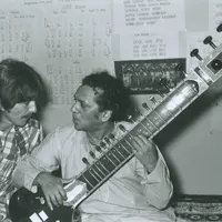George Harrison dan Pandit Ravi Shankar (via boingboing.net)