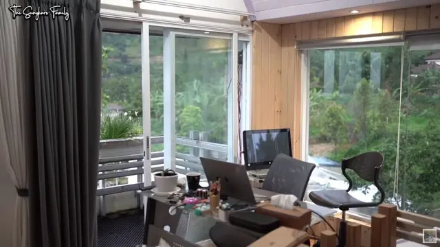 Fasilitas di Rumah Mark Sungkar
