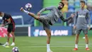 Pemain Atletico Madrid Diego Costa berlatih di Stadion Jose Alvalade, Lisbon, Portugal, Rabu (12/8/2020). Atletico Madrid akan menghadapi Leipzig pada perempat final Liga Champions. (Miguel A. Lopes/Pool via AP)