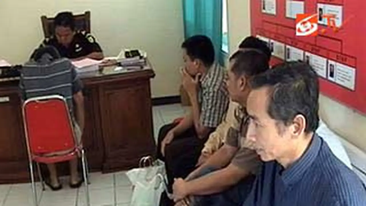 110721anii-tangkap.jpg