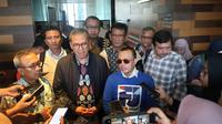 Ketua IHII Saepul Tavip, Ketua DJSN, Nunung Nuryantono, dan Ketua FJSPB Jusuf Rizal usai acara diskusi rencana implementasi Kelas Rawat Inap Standar (KRIS) satu ruang perawatan. (Foto: Istimewa)