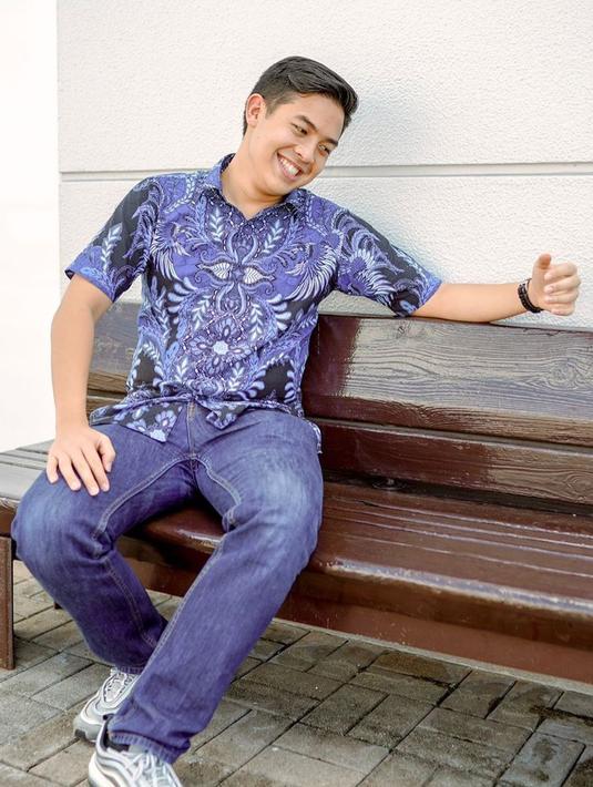 Jerome Polin mendapat beasiswa untuk berkuliah di Jurusan Matematika Universitas Waseda, Jepang. Perjuangannya untuk mendapatkan beasiswa ia bagikan di kanal YouTubenya dan menjadi inspirasi banyak orang untuk terus berjuang mencapai impian. (Liputan6.com/IG/@jeromepolin)