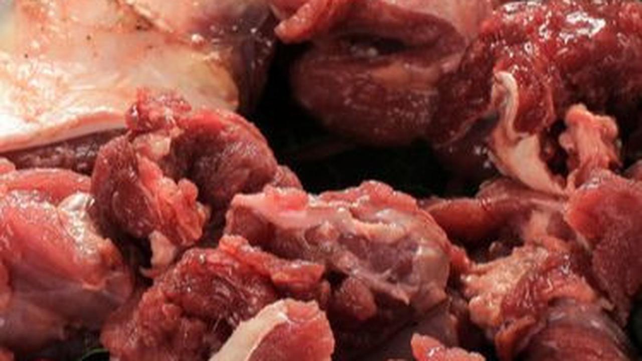 Cara Merebus Daging Sapi dengan Daun Salam dan Jahe<br>