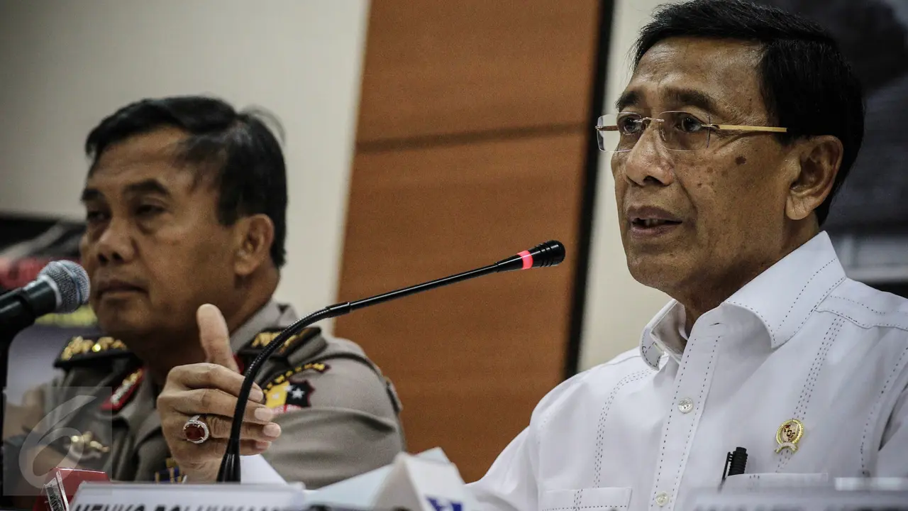20161124-Menkopolhukam-Wiranto-Berikan-Penjelasan-Terkait-Saber-Pungli-Jakarta-FF