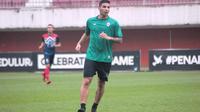 Brian Ferreira saat berlatih bersama PSS Sleman, Minggu (3/3/2019). (Bola.com/Vincentius Atmaja)
