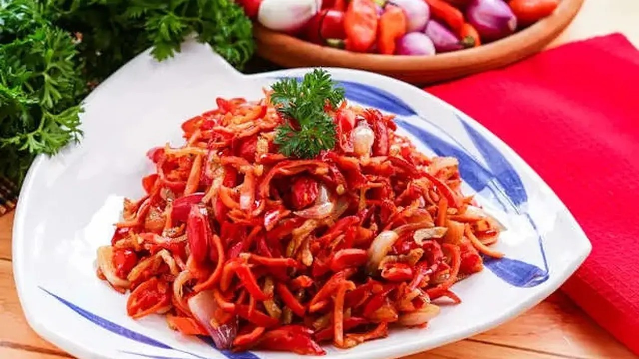 Tumis kulit melinjo