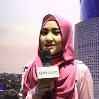 Hobinya menonton film bergenre horor, membuat Fatin ingin bergabung dalam project film horor. Lucunya, Fatin takut dengan tradisi mistis yang biasa terjadi di prosesi syuting film horor, yaitu kesurupan.
