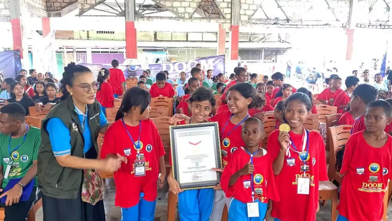 Pulau Doom kembali mencatat sejarah melalui program Doom English Training Program 2026 (Istimewa)