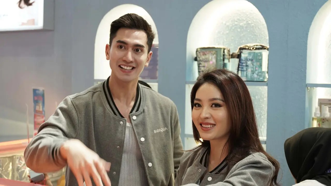 Keseruan Verrel Bramasta dan Natasha Wilona di Jakarta Fair 2023