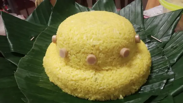 6 Nasi Kuning Bentuk Tumpeng Ini Kelewat Unik, Kocak