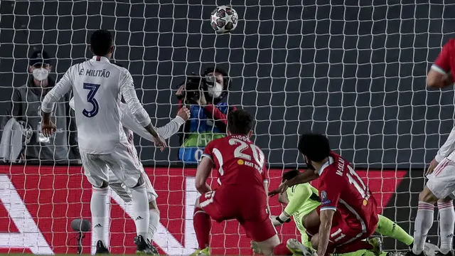 FOTO: Vinicius Junior Cetak Brace, Real Madrid Tekuk Liverpool 3-1 - Mohammed Salah