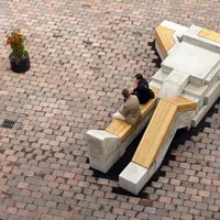 Kamu nggak ingin beranjak kalau sudah duduk di kursi unik. (Via: boredpanda.com)