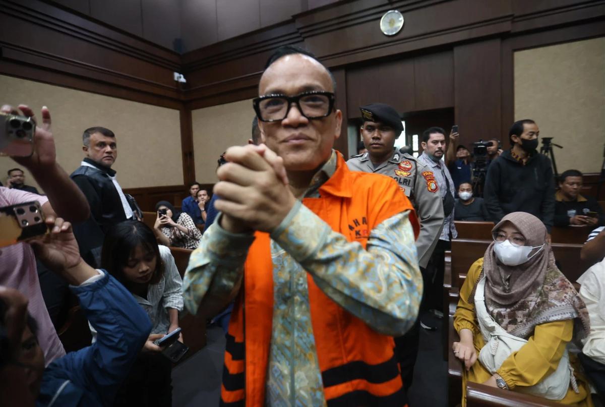 FOTO: Eks Wamenaker Noel Ebenezer Hadiri Sidang Perdana Kasus Pemerasan Sertifikat K3