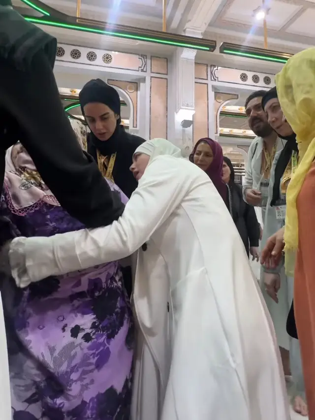 Celine Evangelista Umroh