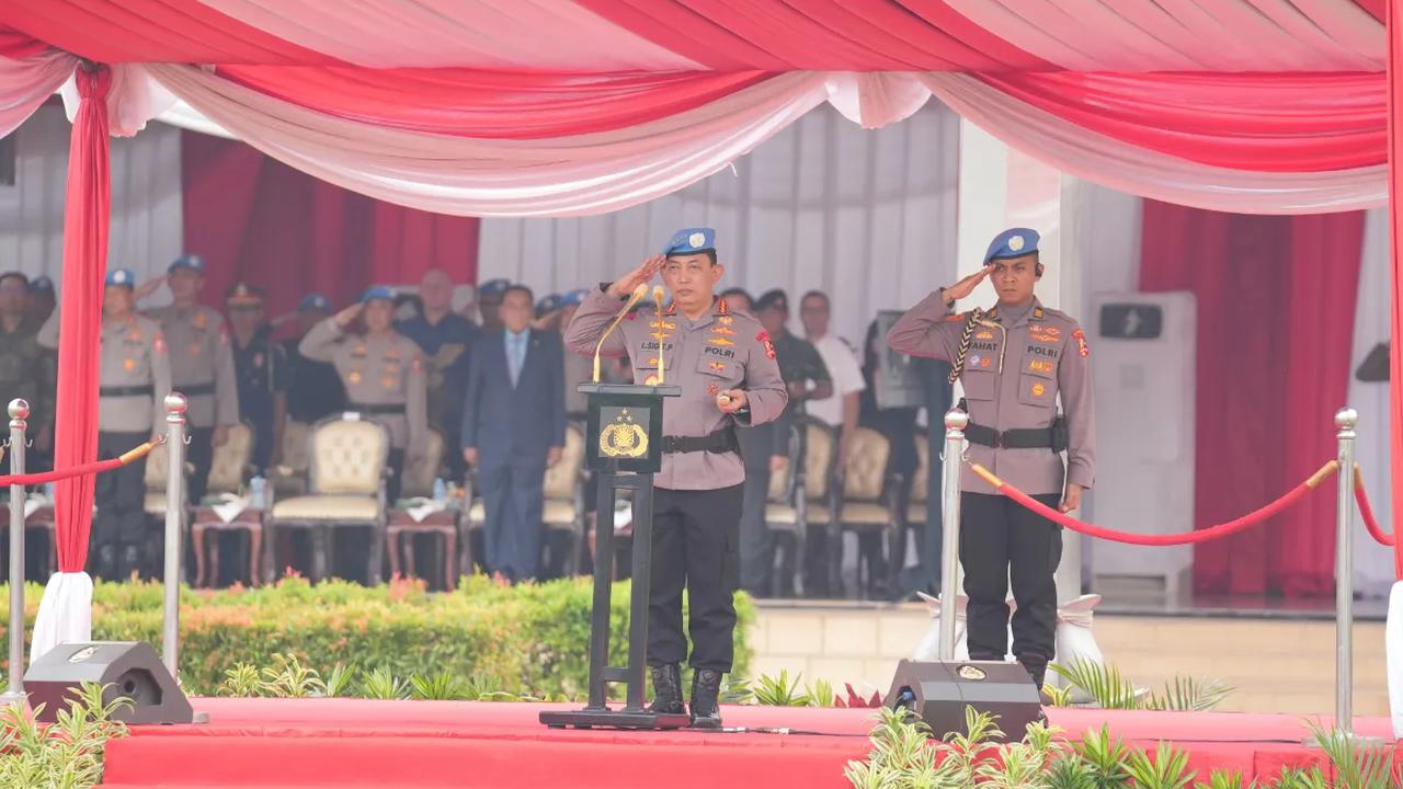 Sigit mengatakan permasalahan tentang intoleransi, radikalisme hingga terorisme tak hanya terjadi di Indonesia tapi di negara lain juga muncul.&nbsp;