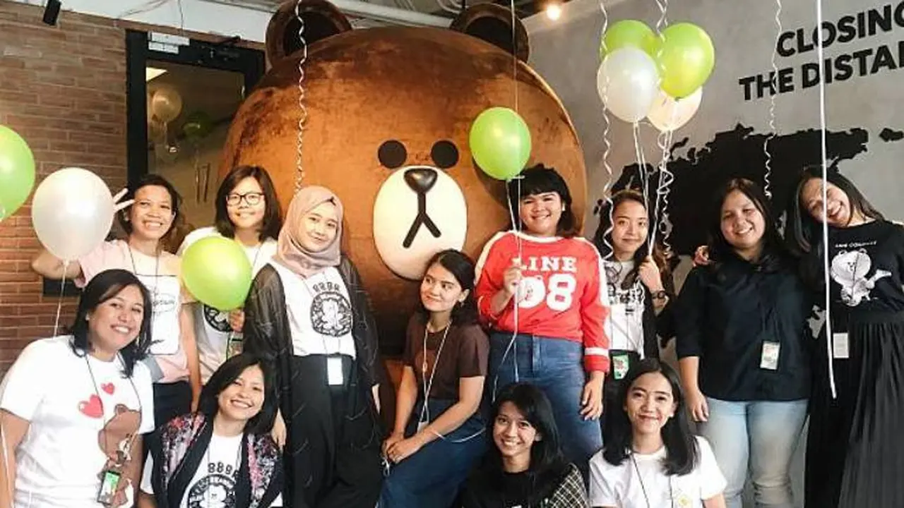 [Bintang] Beginilah Keseruan Ulang Tahun LINE yang ke-7, Jadi Pengin Foto Sama Brown dkk