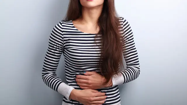Lima Gejala Kanker Ovarium yang Tak Boleh Anda Abaikan (Sofi Photo/shutterstock)