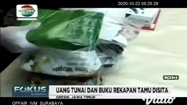 JRA (19) warga Desa Banyu Urip, Kecamatan Kedamean, Gresik, merupakan pemilik warung kopi, sekaligus mucikari digerebek polisi, karena warungnya hanya sebagai kedok tempat prostitusi.