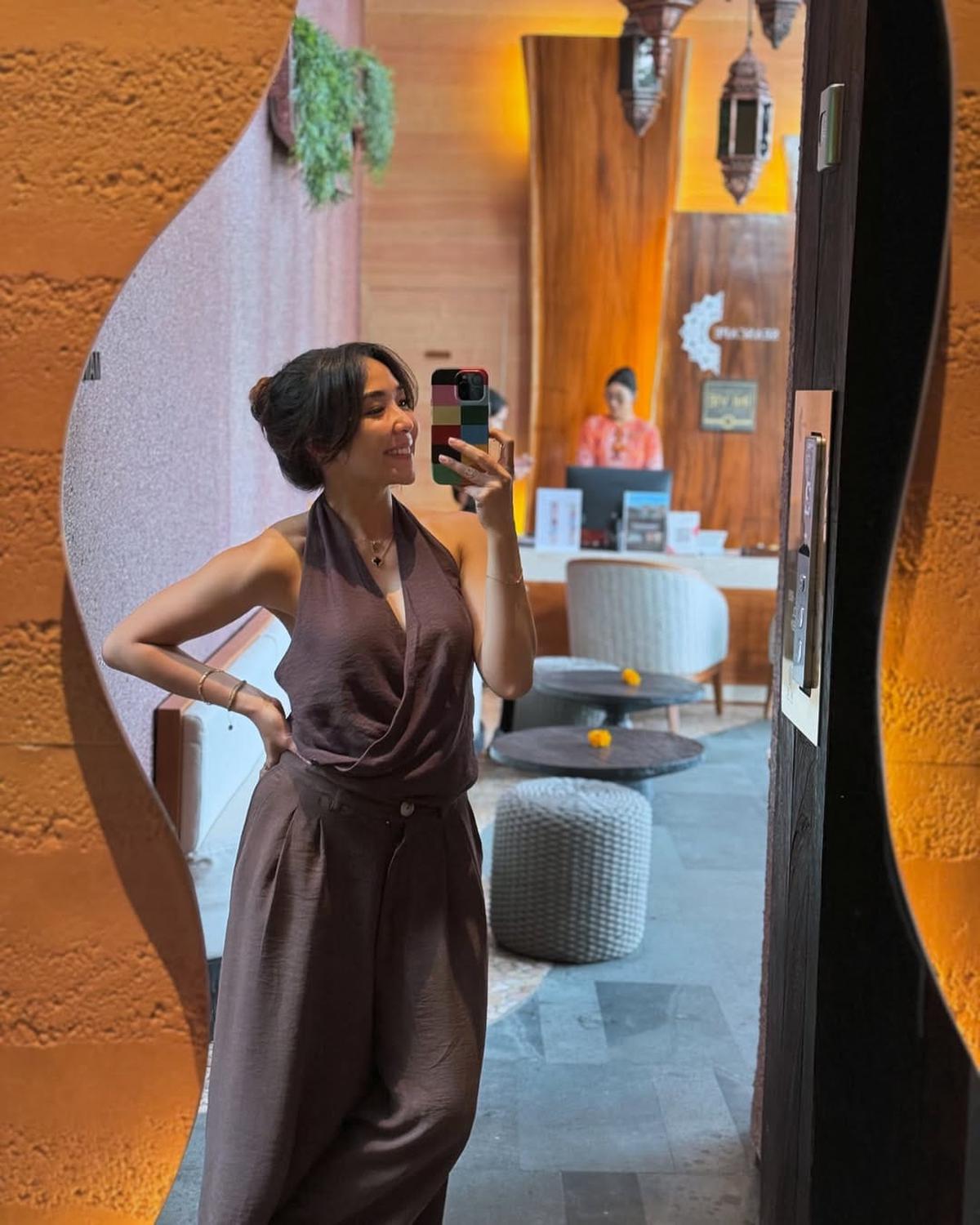 Gaya OOTD Gisella Anastasia di Berbagai Momen Ini Tetap Stylish