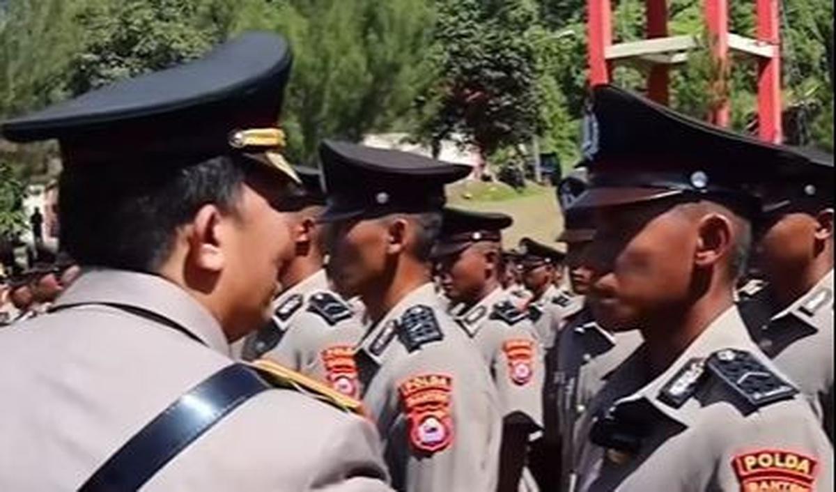 Kisah Inspiratif Anak Yatim jadi Bintara Polri