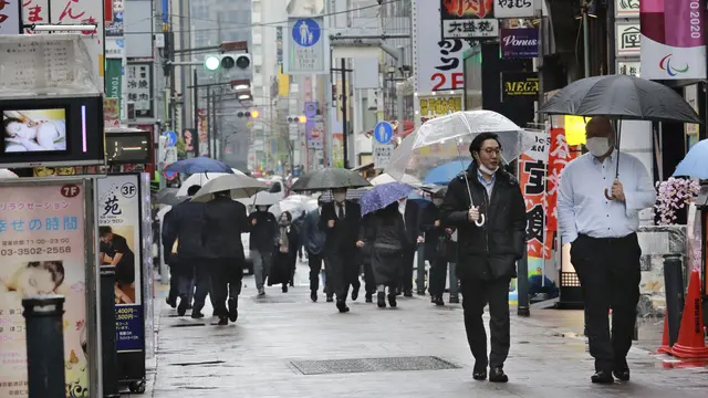 Aktivitas Warga Tokyo di Tengah Perpanjangan Status Darurat COVID-19