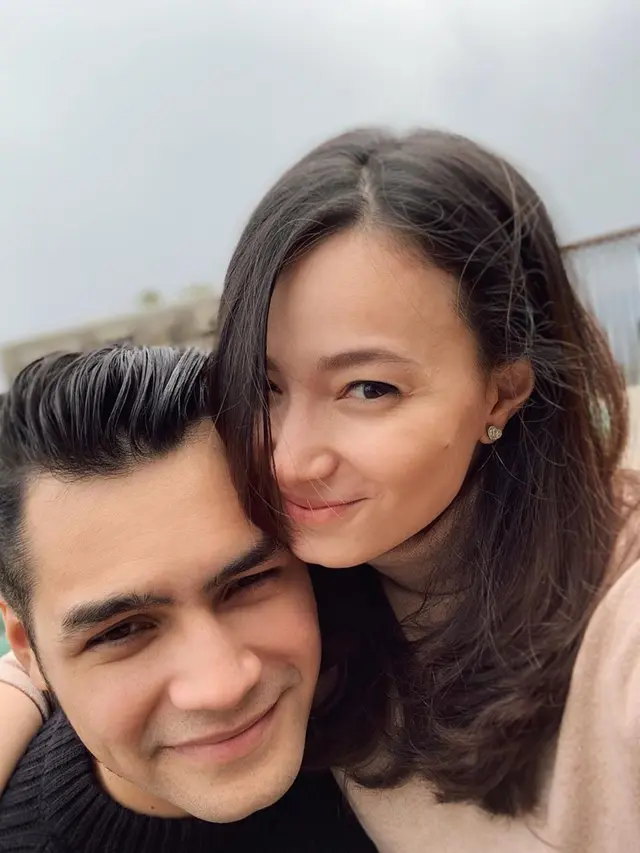 Asmirandah dan Jonas Rivanno. (Foto: Instagram @asmirandah89)