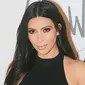 Kim Kardashian kecewa lantaran sang anak lebih dahulu menyebut 'Dadda' daripada 'Momma'.
