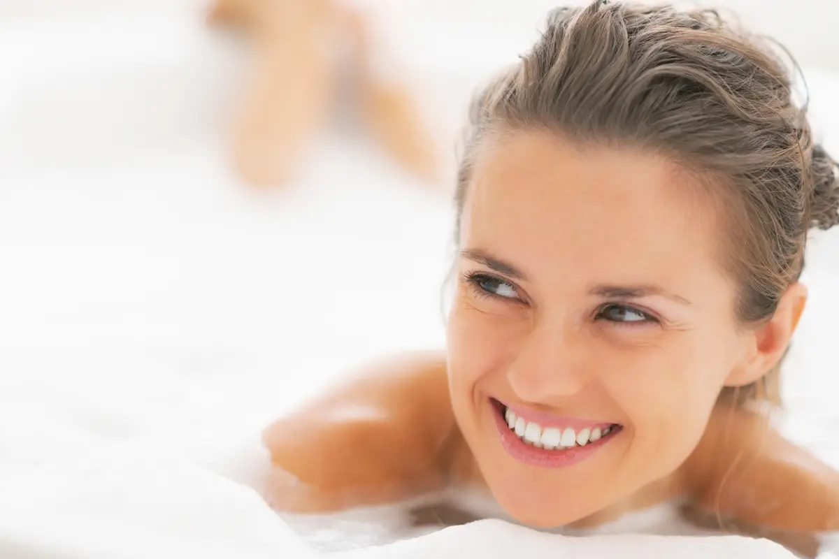 20151024-Ilustrasi Mandi dan Berendam Bathtub (iStockphoto)