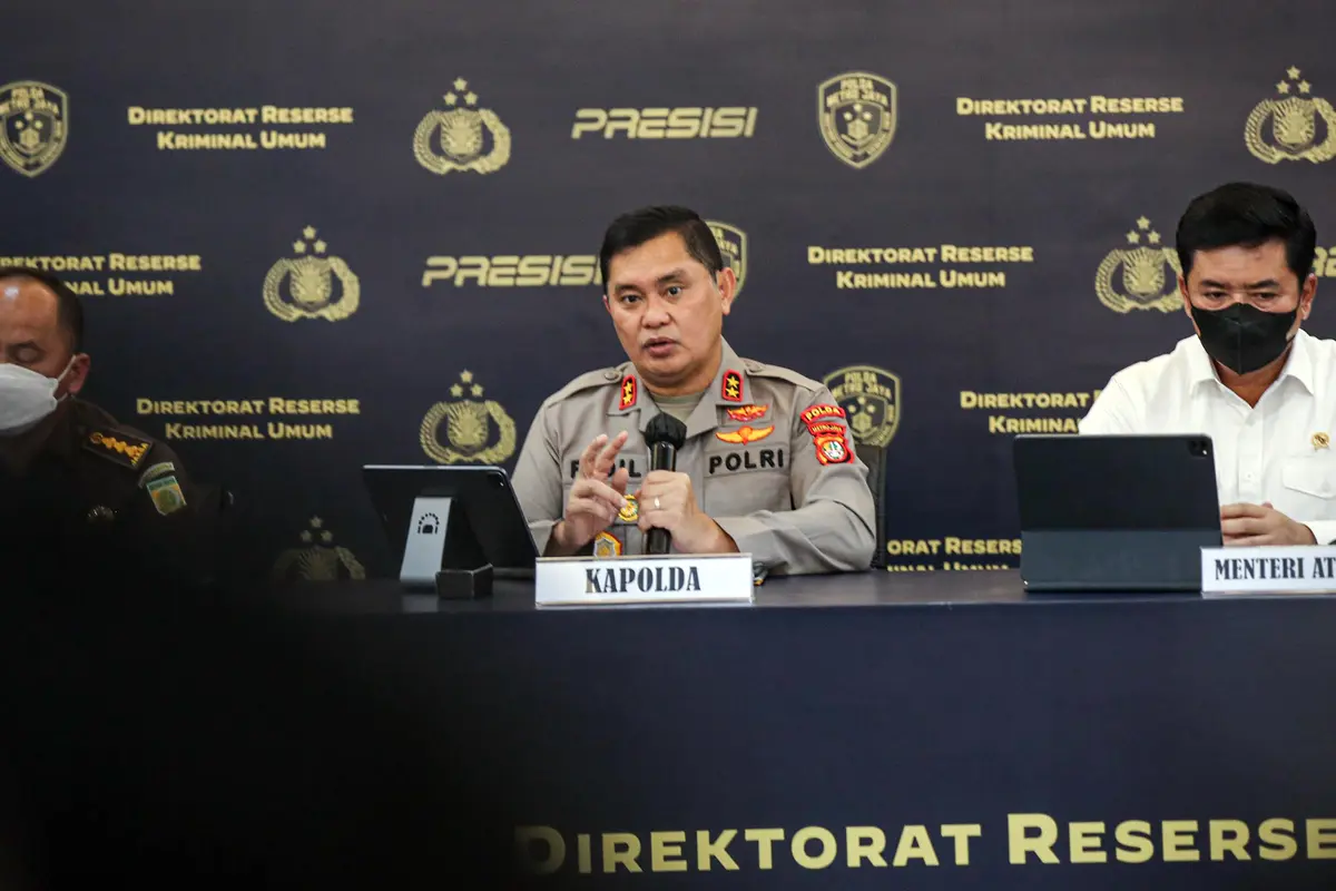 FOTO: Kapolda Metro Jaya Beberkan Kasus Mafia Tanah