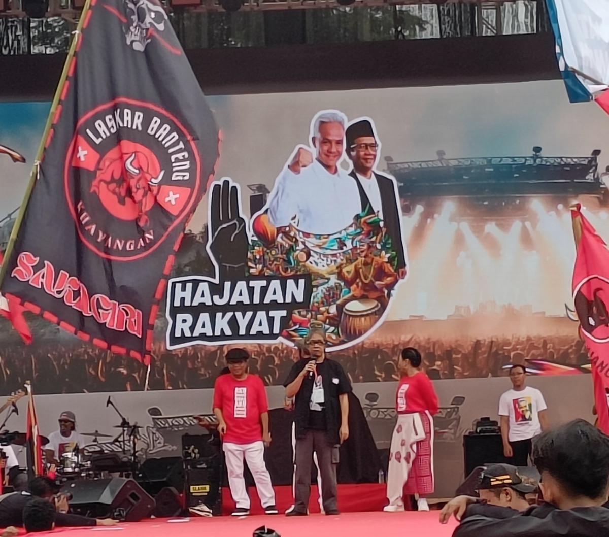 Tim hukum TPN Ganjar-Mahfud MD dan Timnas AMIN kompak memberikan bantuan hukum kepada budayawan Butet Kartaredjasa yang dilaporkan ke Polda DIY.&nbsp;