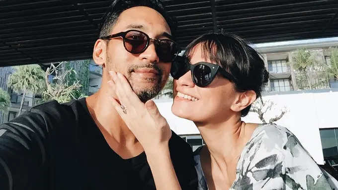 [Fimela] Restu Sinaga dan Vicky Monica