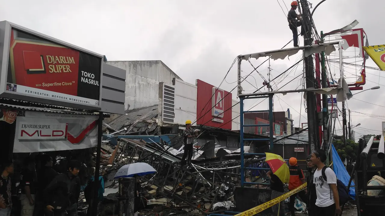 Ledakan terjadi di outlet Pizza Hut Delivery (PHD) Jatimelati, Bekasi, Minggu (23/10/2016) pagi.