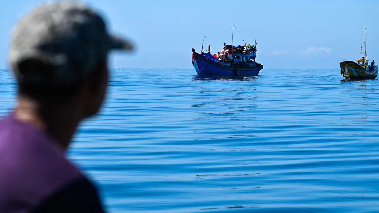 Terombang-ambing, Pengungsi Rohingya Tunggu Kepastian Penanganan di Perairan Aceh Selatan