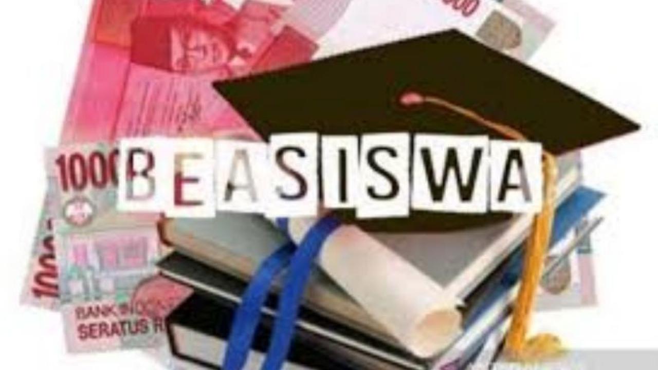Beasiswa Pemprov Riau: Rp62 Miliar untuk 3.644 Mahasiswa, Wujudkan Satu Rumah Satu Sarjana