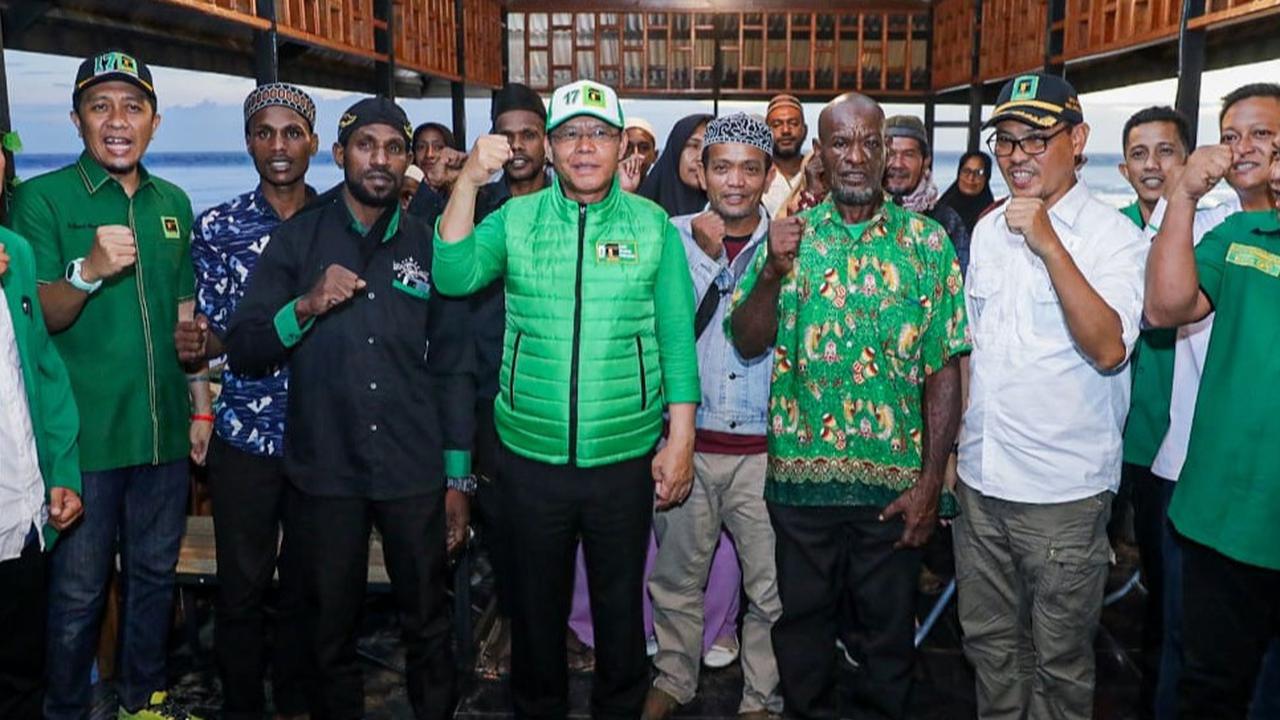 Plt Ketua Umum Partai Persatuan Pembangunan (PPP) Muhamad Mardiono bertemu dan berdialog bersama milenial Merauke, Papua Selatan.