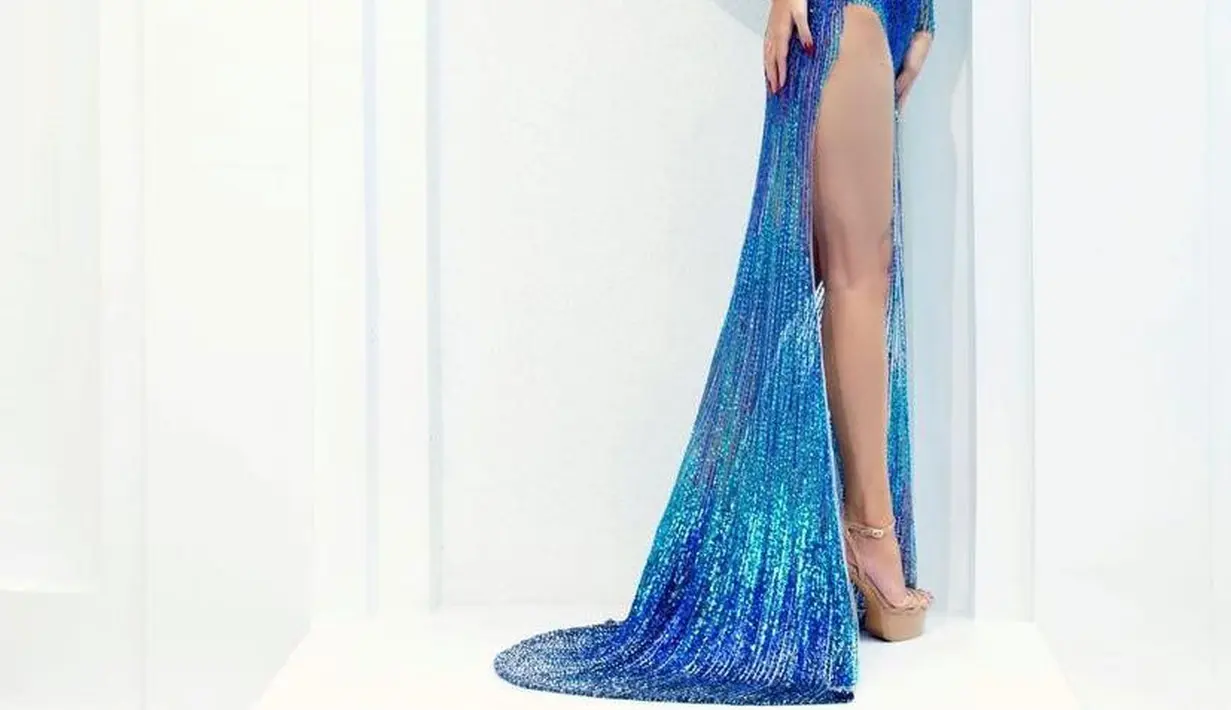 Pemasangan mahkota kepada Andina Julie sebagai Miss Grand Indonesia 2022 sendiri akan dilakukan pada Februari 2022. (Instagram/andina_julie).