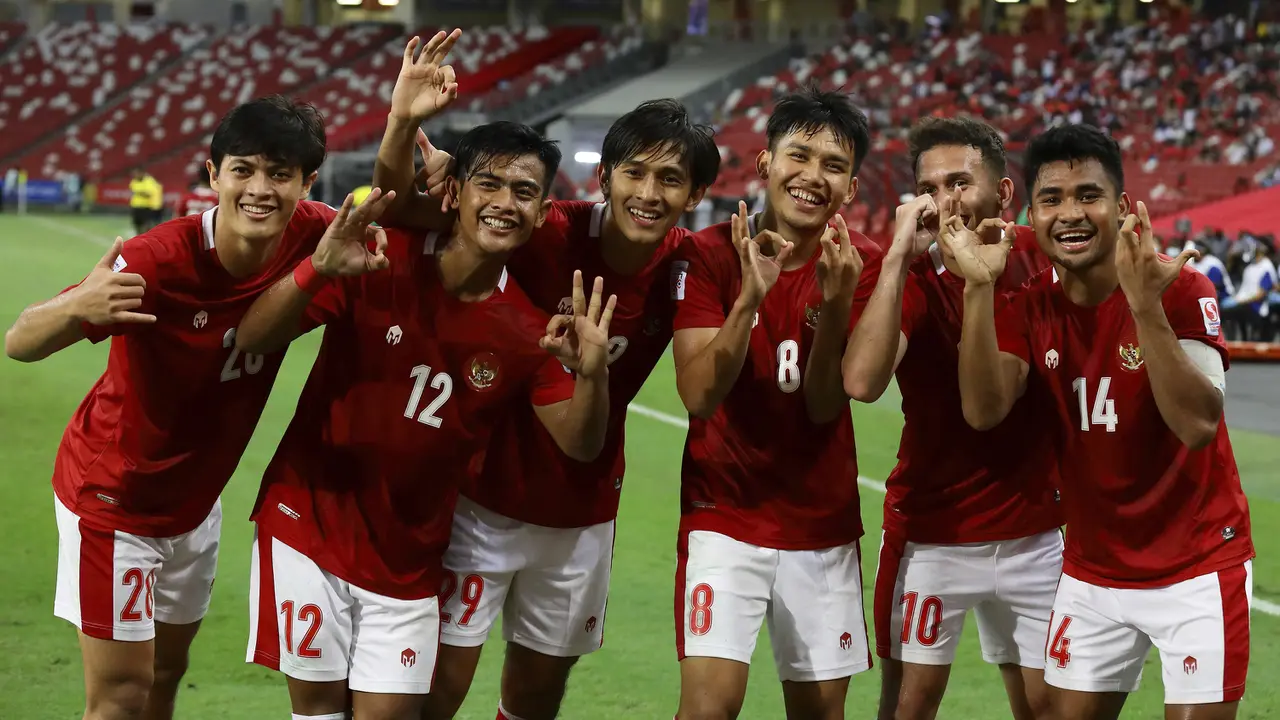 Foto: Suka dan Duka usai Timnas Indonesia Menghabisi Singapura di Leg Kedua Semifinal Piala AFF 2020, Faris Ramli Paling Terpukul